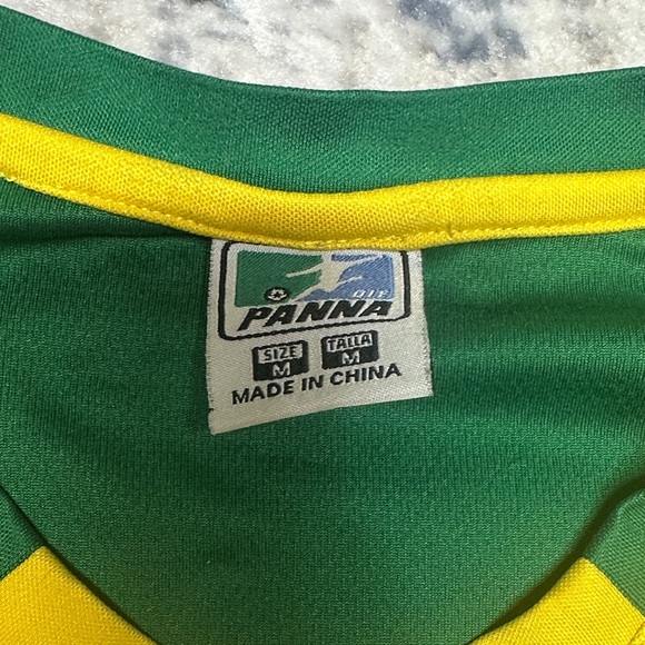 Brazil Soccer Jersey Men’s Medium Yellow Green Futbol Shirt Panna Brazil Crest - Picture 2 of 6